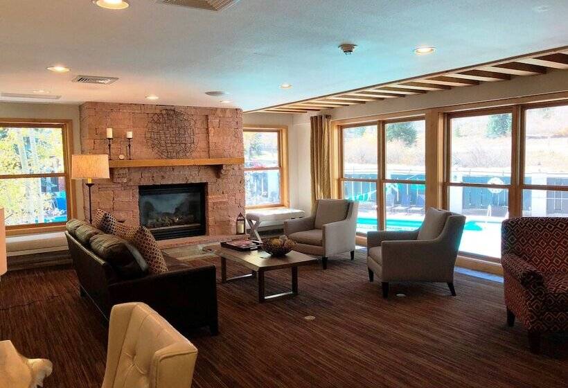 هتل Vail Racquet Club Mountain Resort