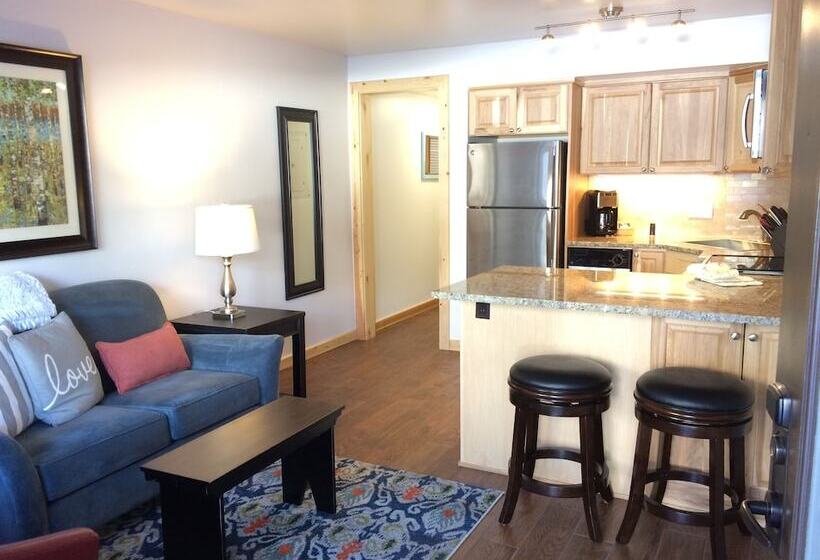 هتل Vail Racquet Club Mountain Resort