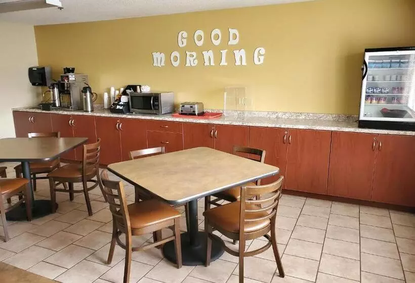 בית מלון כפרי Valley Inn Sanford Medical Center