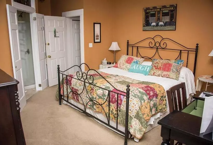 Отель Vandiver Inn