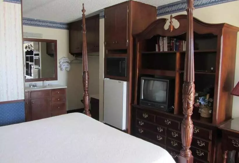 فندق Warrick Plaza Inn