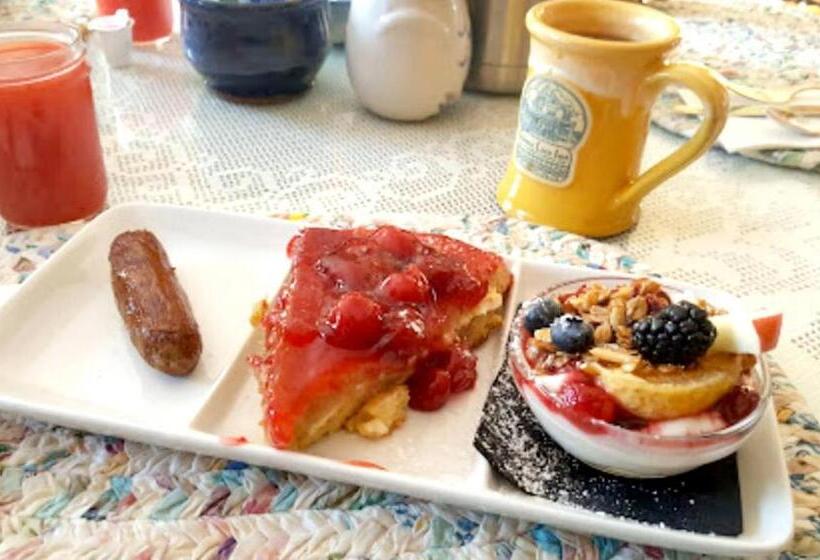 Отель White Lace Inn