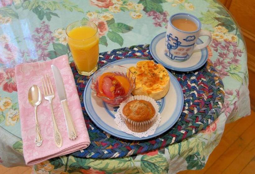 Отель White Lace Inn