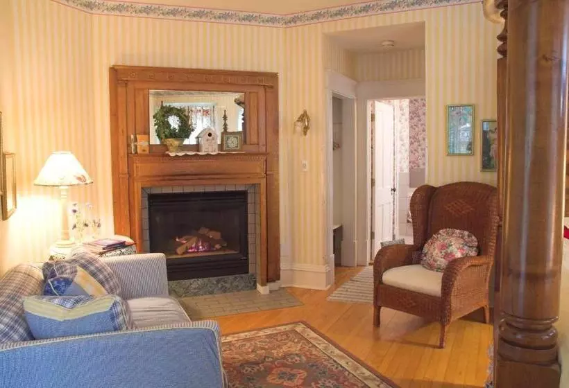 فندق White Lace Inn