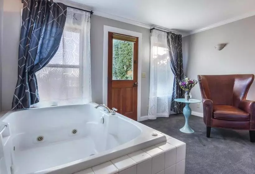 酒店 Wild Iris Inn