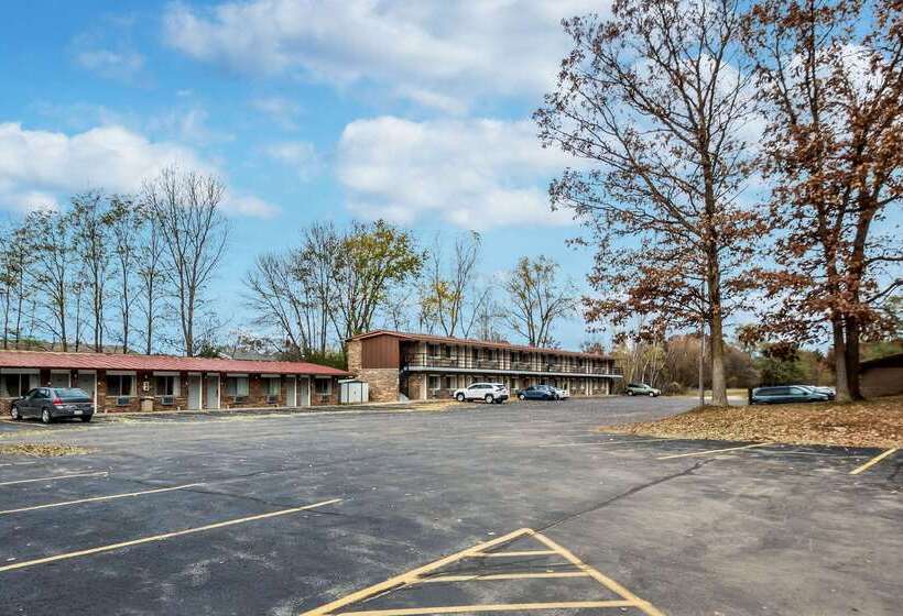 فندق على الطريق Econo Lodge