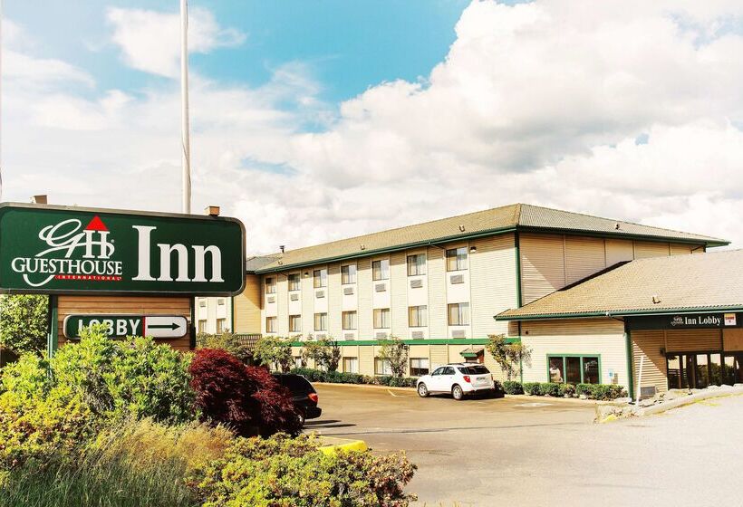 فندق على الطريق Lavissh Inn & Suites