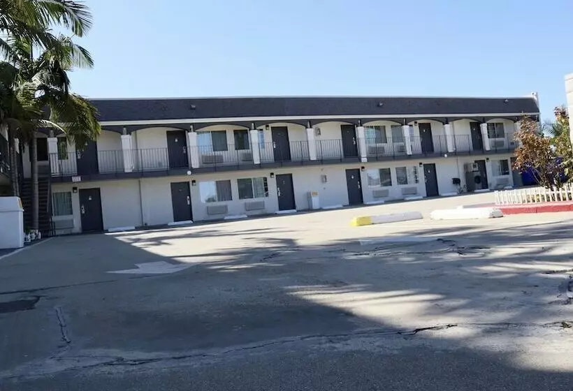 汽车旅馆  Value Inn Bellflower
