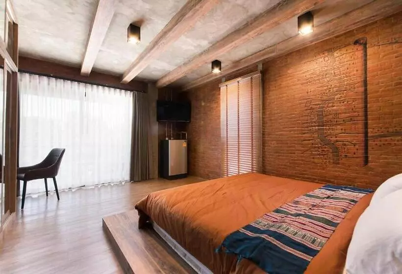 هاستل Sri Ayutthaya