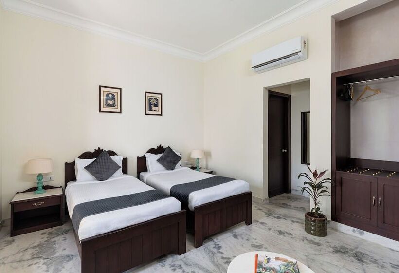 فندق Chandra Vilas Heritage Stay