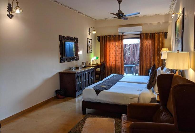 בית מלון כפרי The Earth House Resort