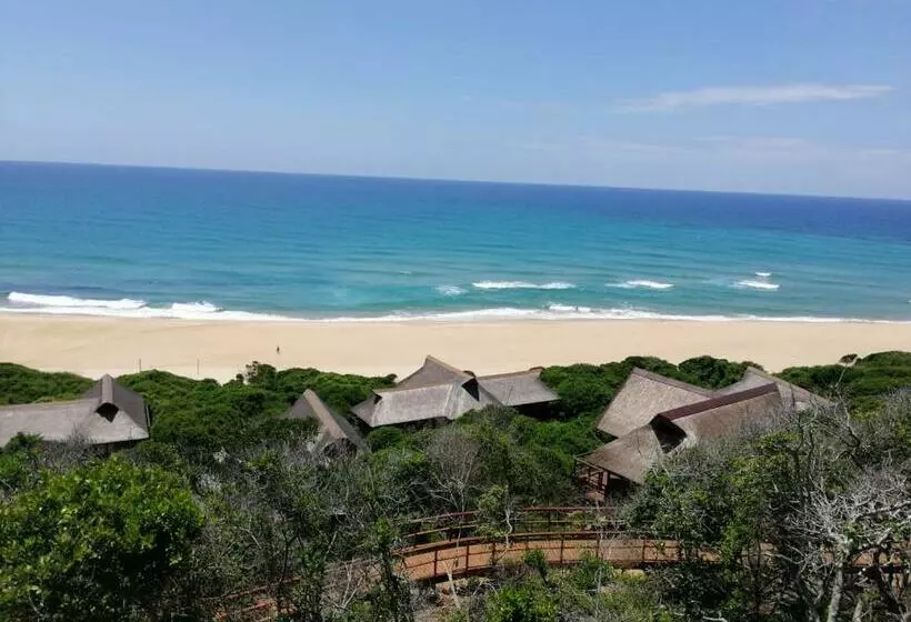 Montebelo Milibangalala Bay Resort