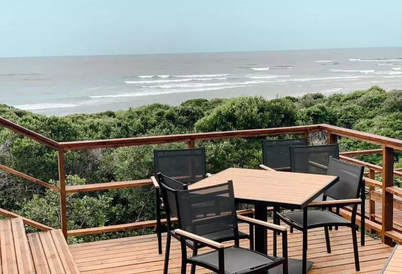 Montebelo Milibangalala Bay Resort