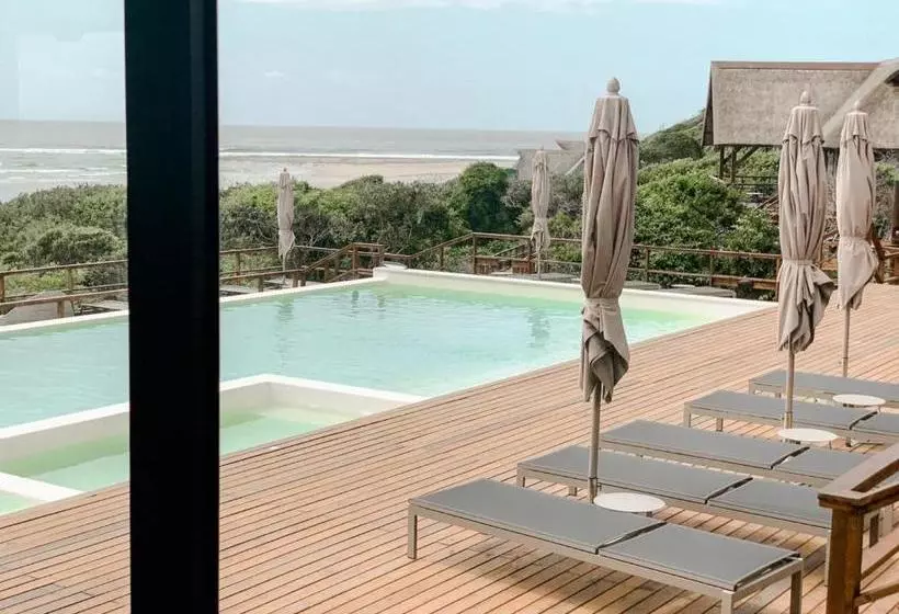 Montebelo Milibangalala Bay Resort