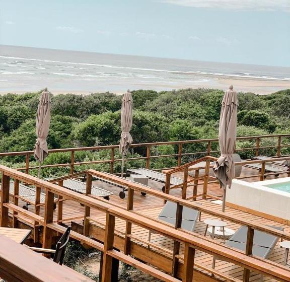 Montebelo Milibangalala Bay Resort