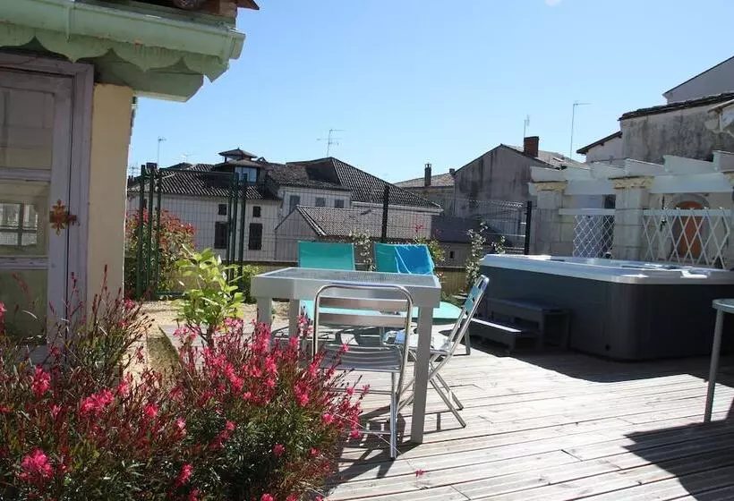 ベッドアンドブレックファースト La Maison Duffour Chambres D Hôtes Avec Petit Déjeuner