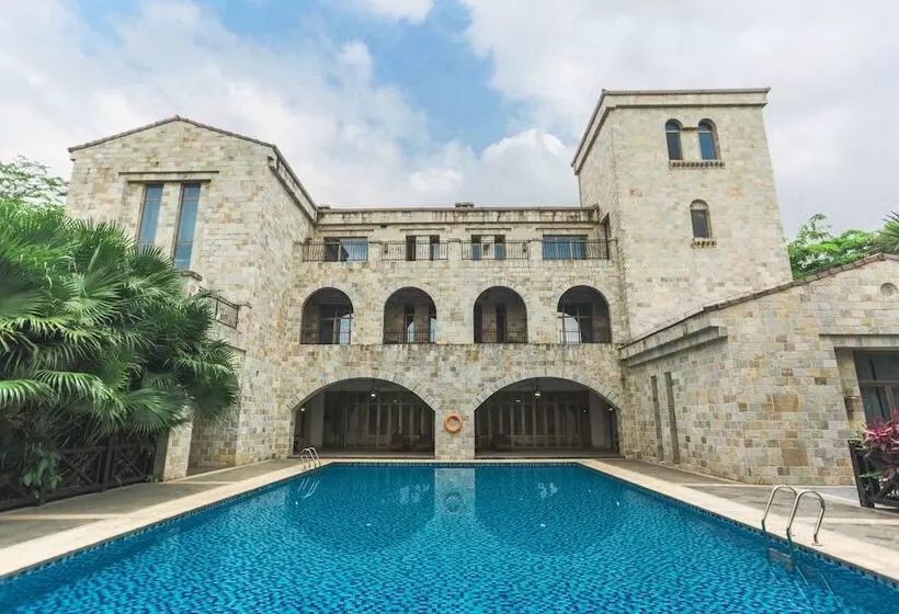 هتل Hainan Xikang Wellness & Resorts