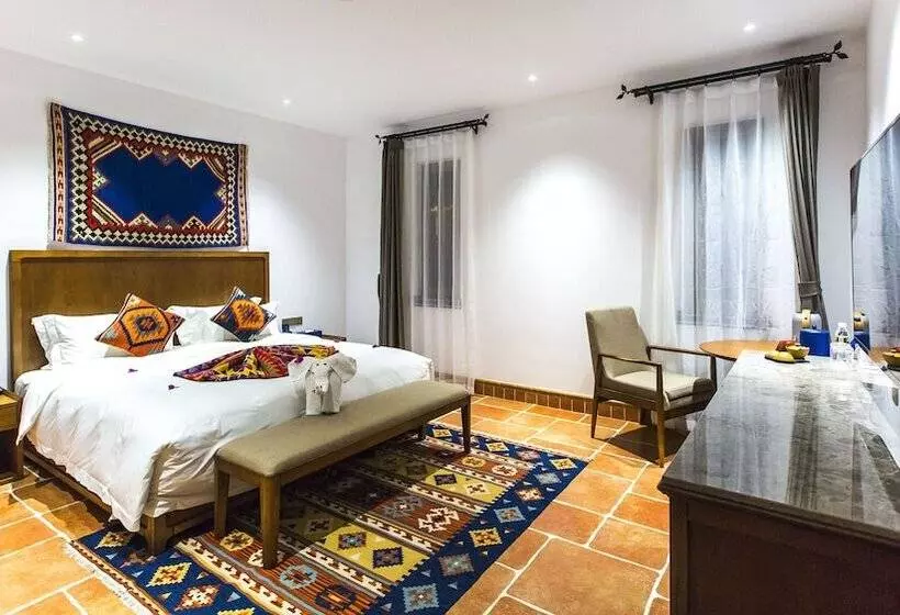 هتل Hainan Xikang Wellness & Resorts