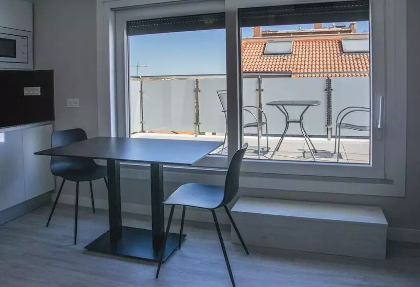 Aparthotel Essenzia De Castilla