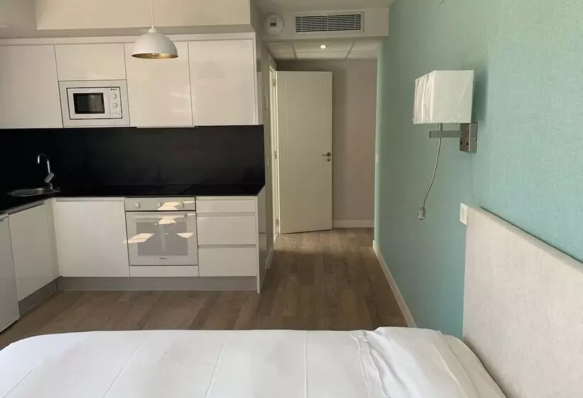 Aparthotel Essenzia De Castilla