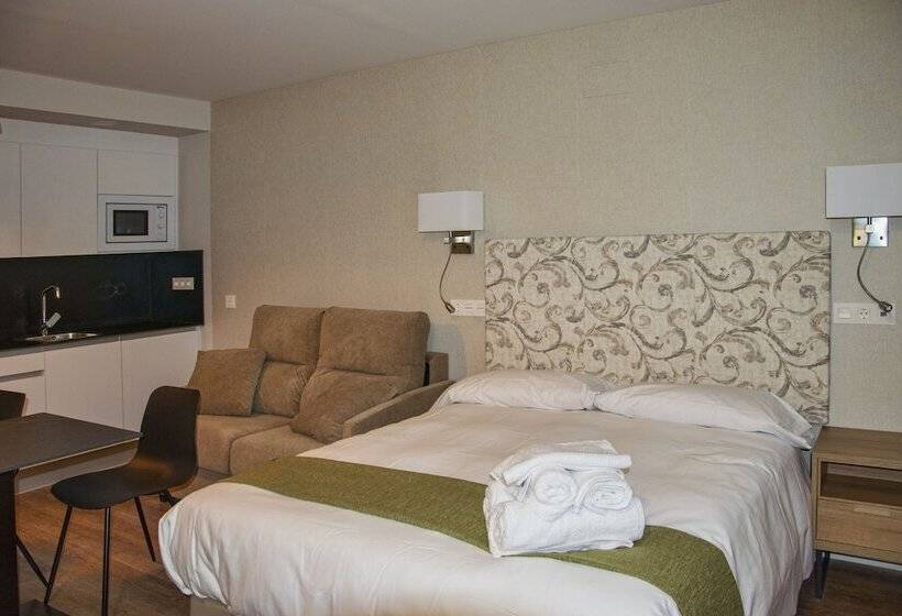 Aparthotel Essenzia De Castilla