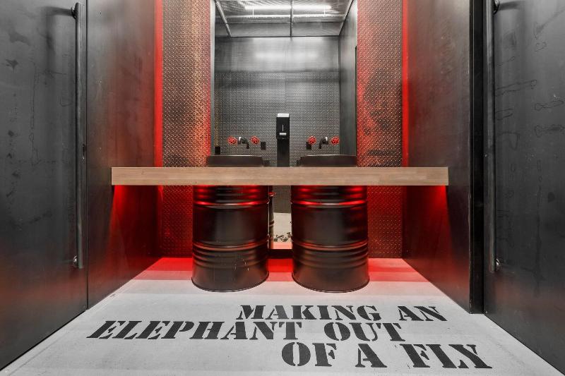 هتل Moxy Kaunas Center