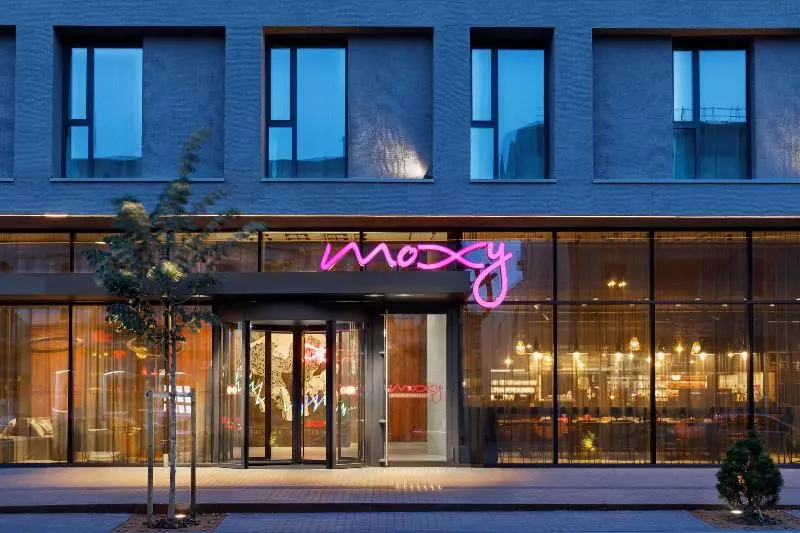 هتل Moxy Kaunas Center