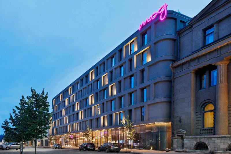 هتل Moxy Kaunas Center