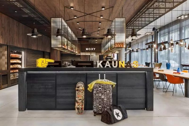 هتل Moxy Kaunas Center
