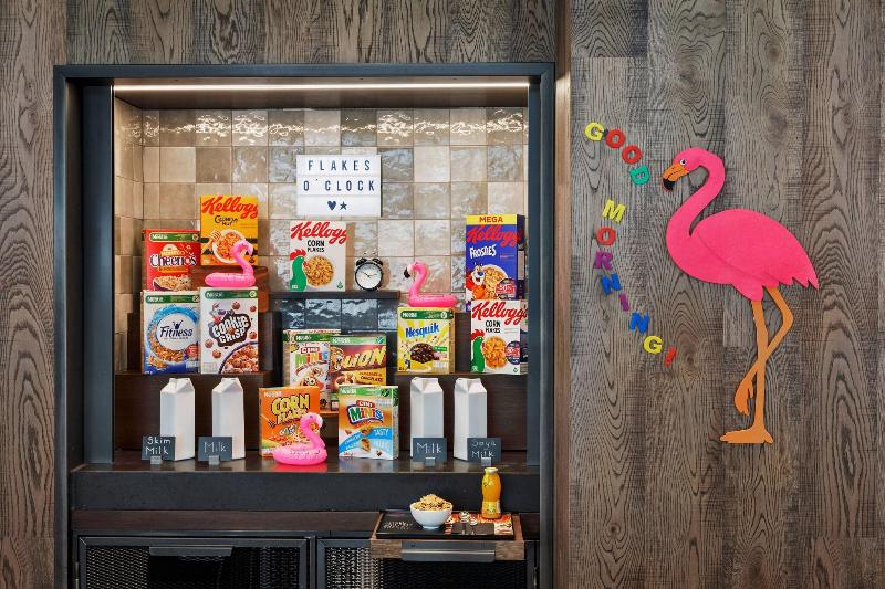 هتل Moxy Kaunas Center