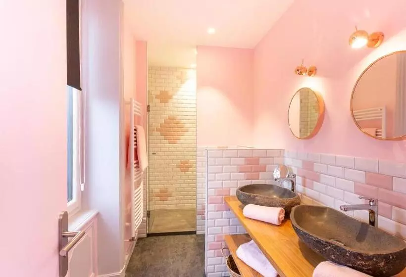 ペンション L'enclos De Ribains