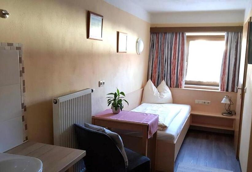 Albergue Garni Edelweiß