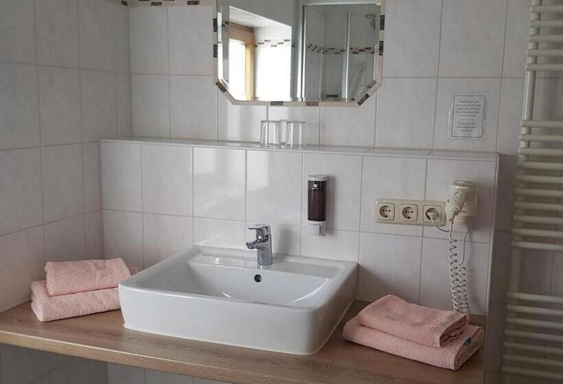 Albergue Garni Edelweiß