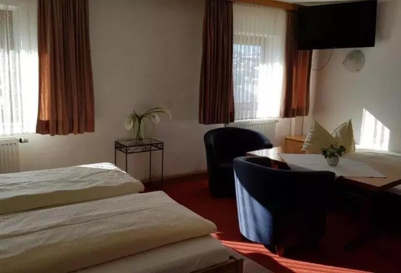 Retkeilymaja Garni Edelweiß