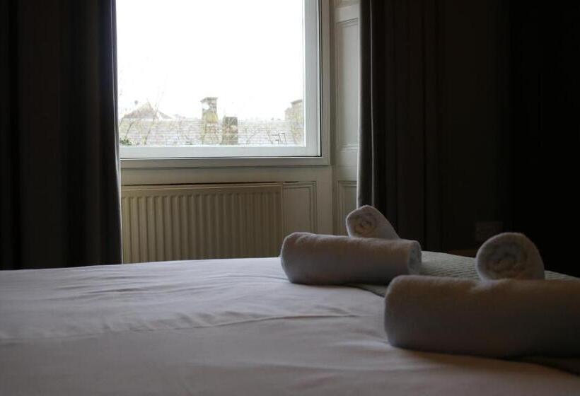 Albergue Norfolk Arms