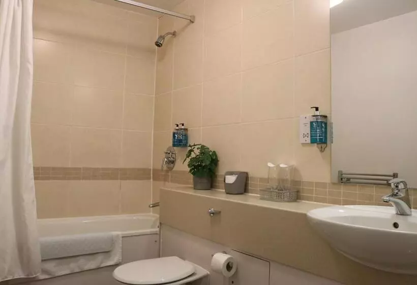 ユースホステル Norfolk Arms