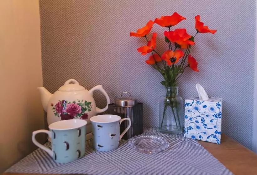 ユースホステル The Rose & Crown