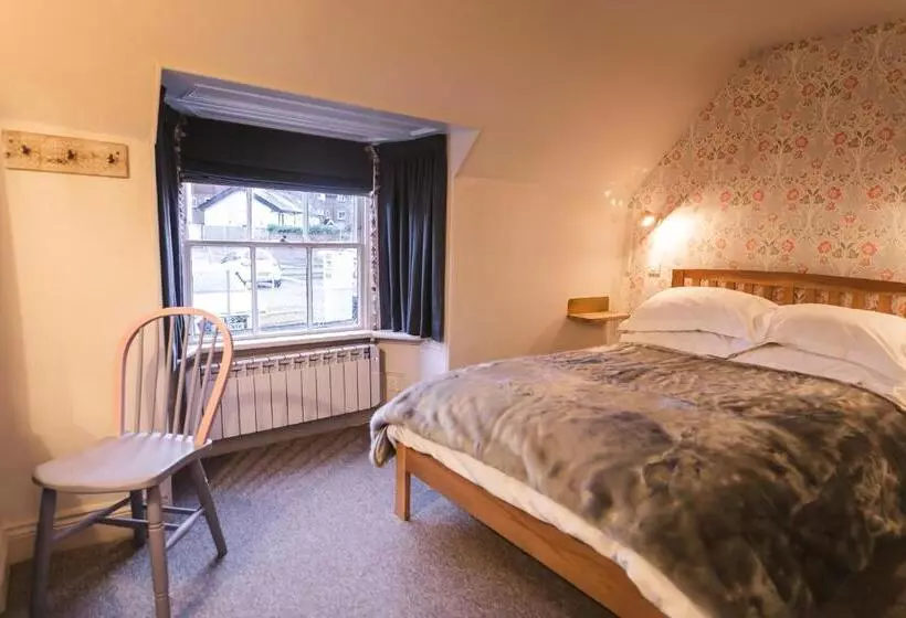 ユースホステル The Rose & Crown