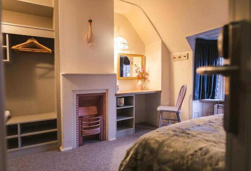 הוסטל The Rose & Crown