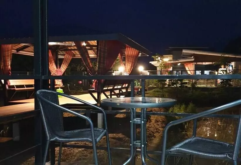 هتل Hideaway Resort Buriram