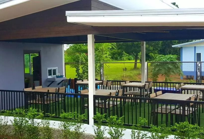 هتل Hideaway Resort Buriram