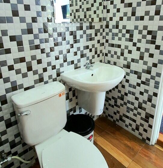 בית מלון כפרי Hideaway Resort Buriram