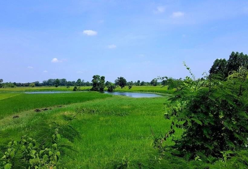 בית מלון כפרי Hideaway Resort Buriram