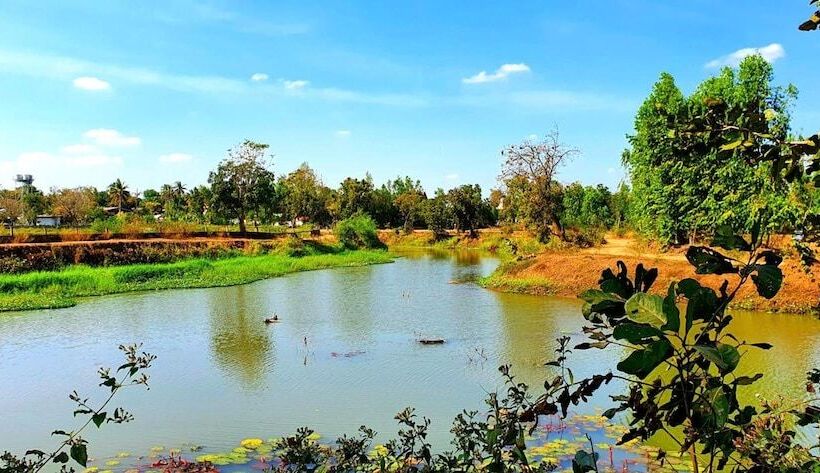 בית מלון כפרי Hideaway Resort Buriram
