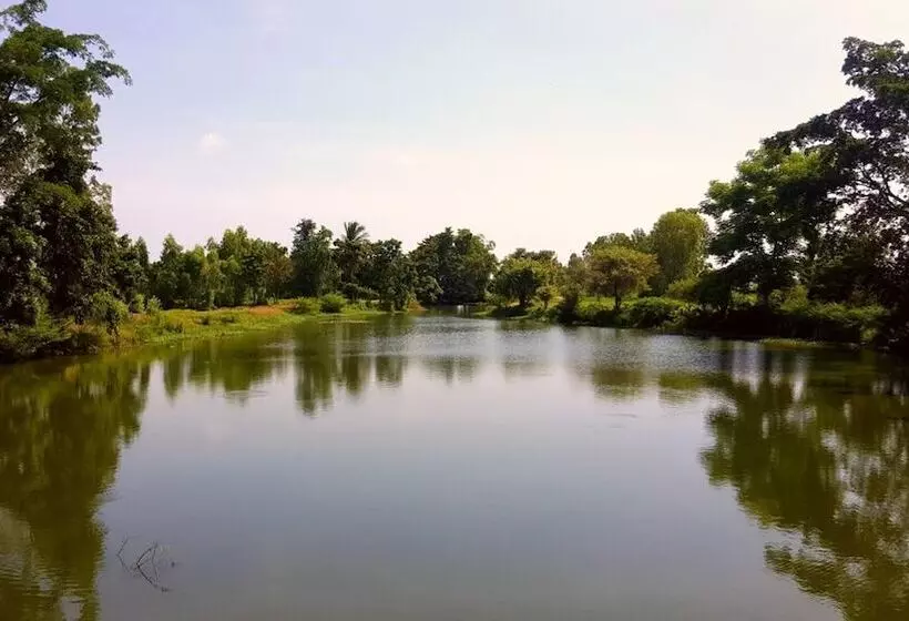 هتل Hideaway Resort Buriram