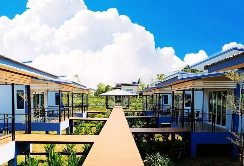 هتل Hideaway Resort Buriram