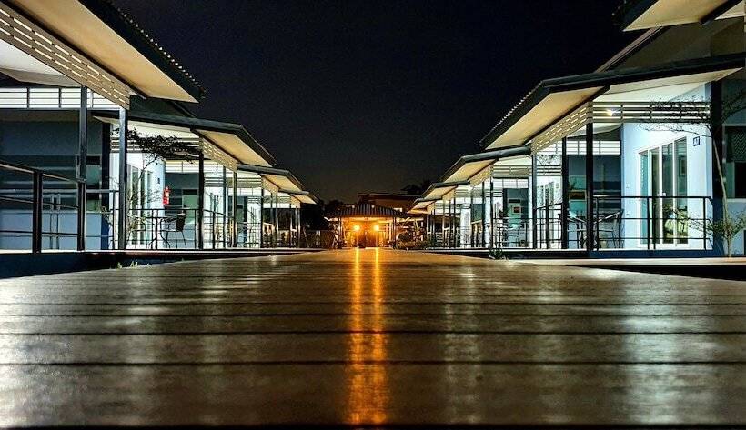 בית מלון כפרי Hideaway Resort Buriram