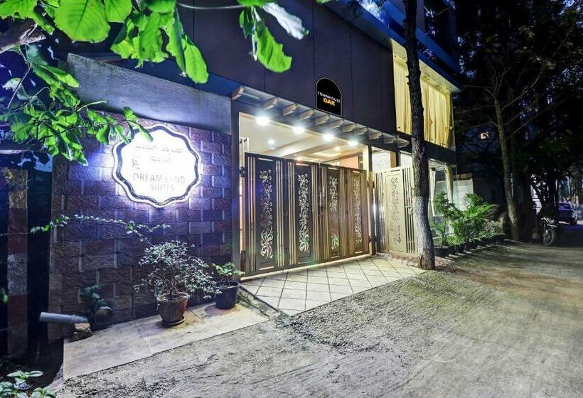 בית מלון כפרי Townhouse Oak Dreamland Suites