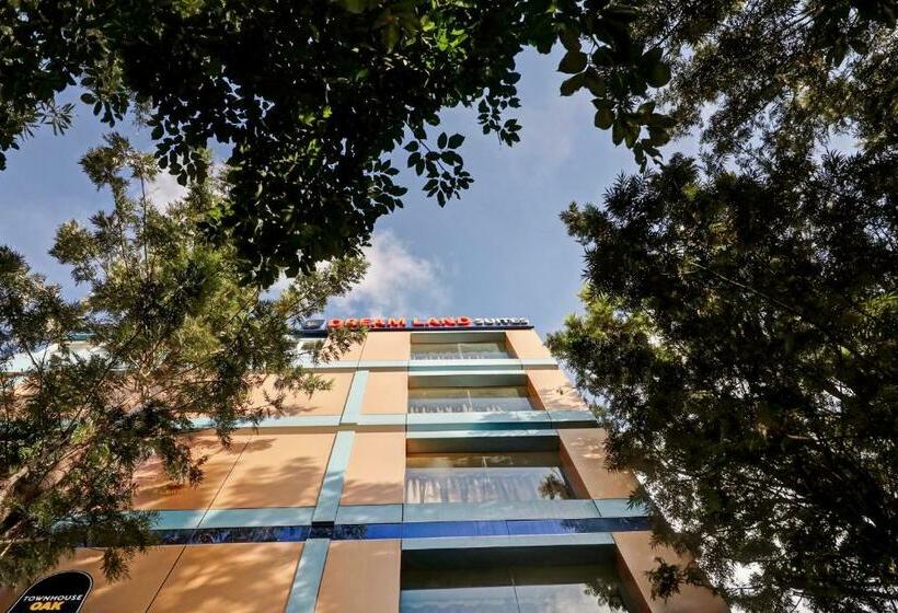 בית מלון כפרי Townhouse Oak Dreamland Suites