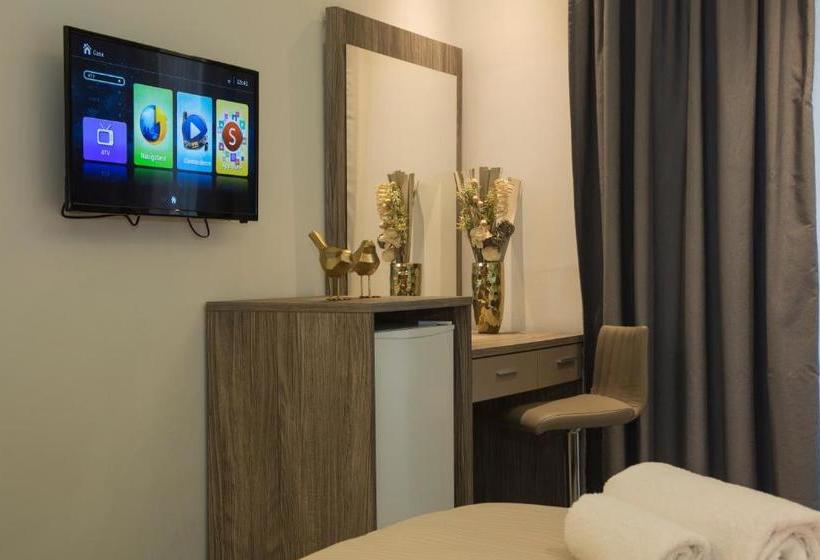 پانسیون Lokali Rooms